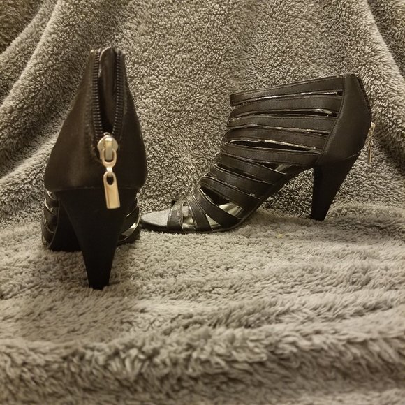 Limelight Heels - Picture 1 of 4